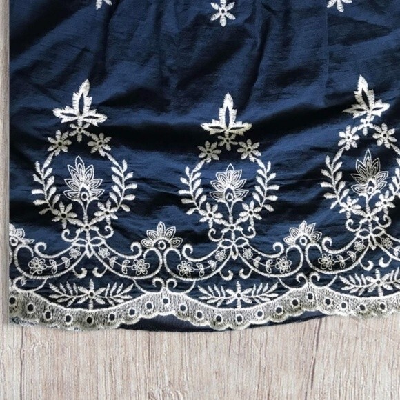 Rue 21 Navy White Lace Embroidered Floral Juniors Mini Sundress Size 7 - Picture 3 of 7